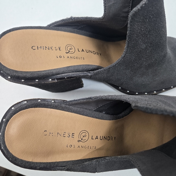 Chinese Laundry Black Suede Mules - Picture 6 of 7